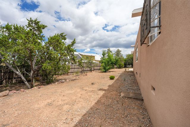 105 E Alicante Road, Santa Fe, NM 87505