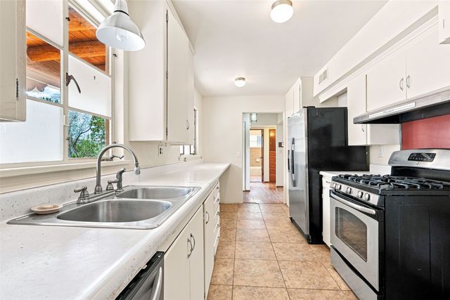 105 E Alicante Road, Santa Fe, NM 87505
