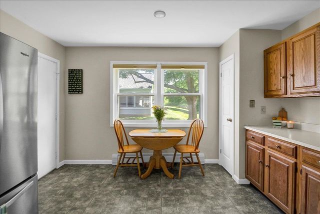 16 Clover Dr Unit 8D, Essex, VT 05452