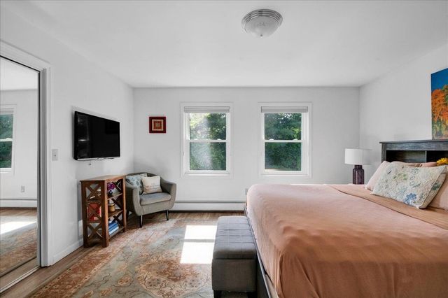 16 Clover Dr Unit 8D, Essex, VT 05452
