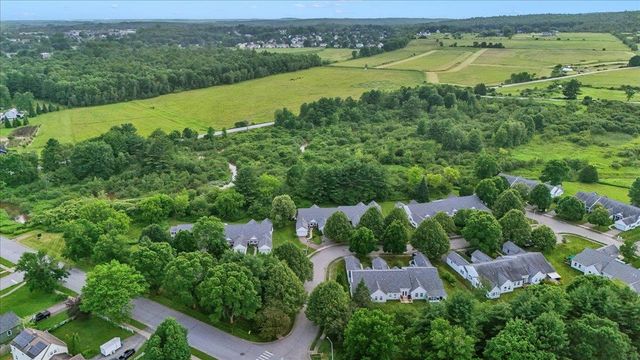16 Clover Dr Unit 8D, Essex, VT 05452