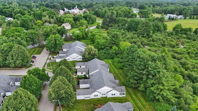 16 Clover Dr Unit 8D, Essex, VT 05452