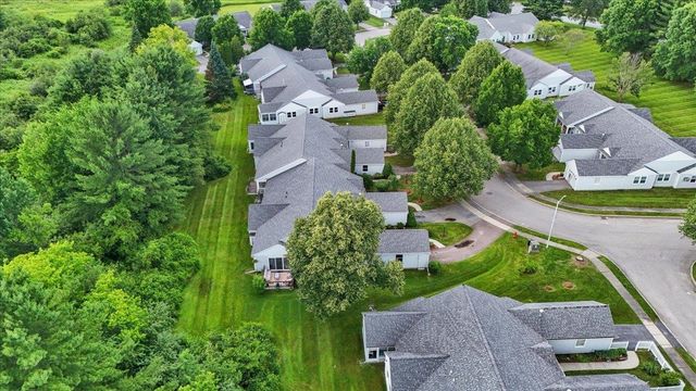 16 Clover Dr Unit 8D, Essex, VT 05452