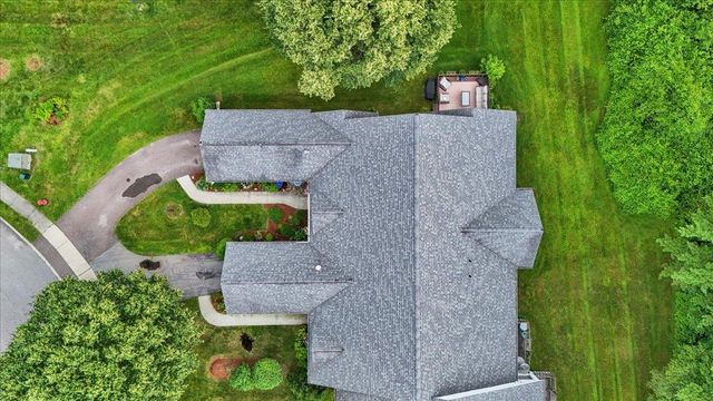 16 Clover Dr Unit 8D, Essex, VT 05452
