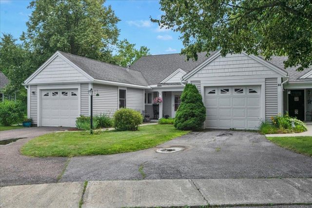 16 Clover Dr Unit 8D, Essex, VT 05452