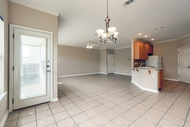 21501 Boggy Ford RD B, Lago Vista, TX 78645