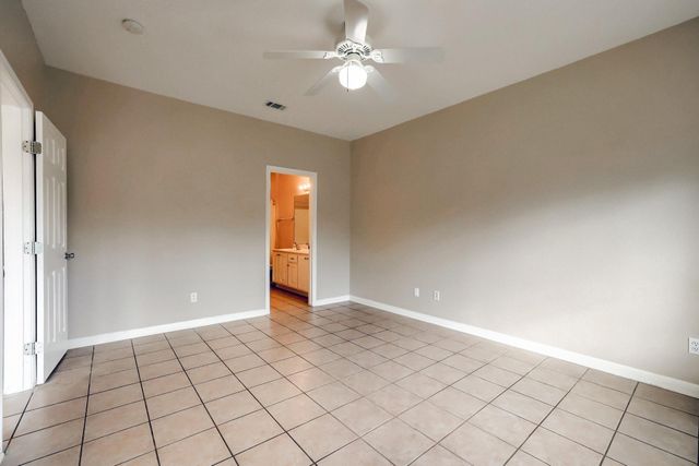 21501 Boggy Ford RD B, Lago Vista, TX 78645