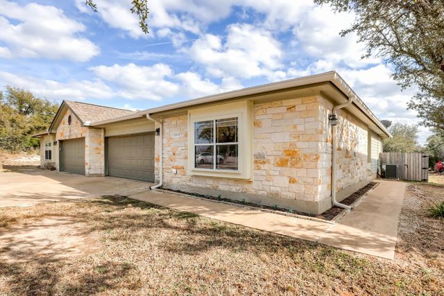 21501 Boggy Ford RD B, Lago Vista, TX 78645