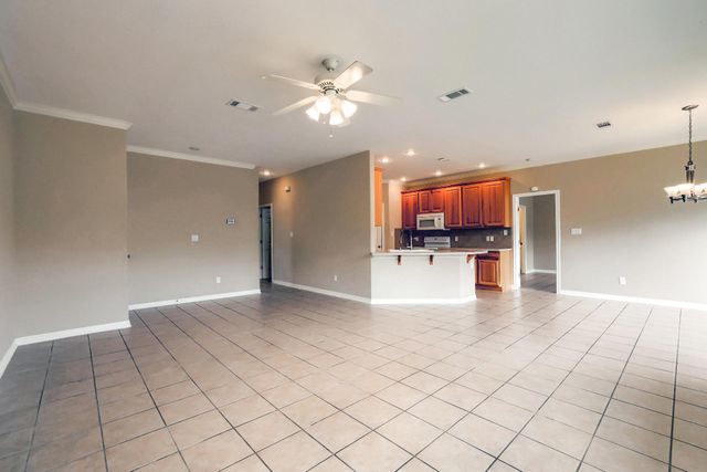 21501 Boggy Ford RD B, Lago Vista, TX 78645