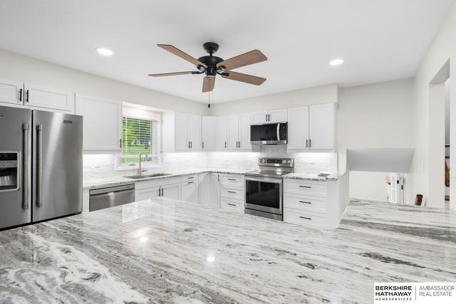 516 S 130th Street, Omaha, NE 68154
