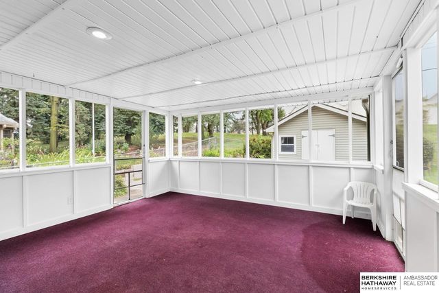 516 S 130th Street, Omaha, NE 68154