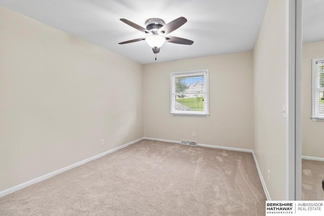 516 S 130th Street, Omaha, NE 68154