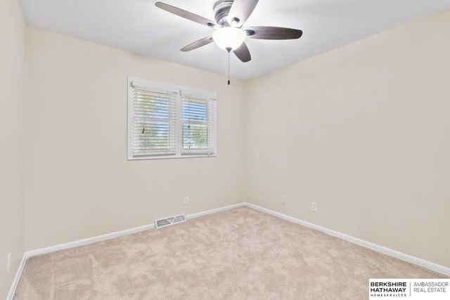 516 S 130th Street, Omaha, NE 68154