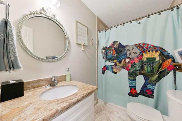 10419 W Hidden Lake Lane, Richmond, TX 77406