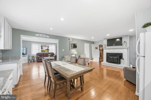 5823 DALE DR, Eldersburg, MD 21784