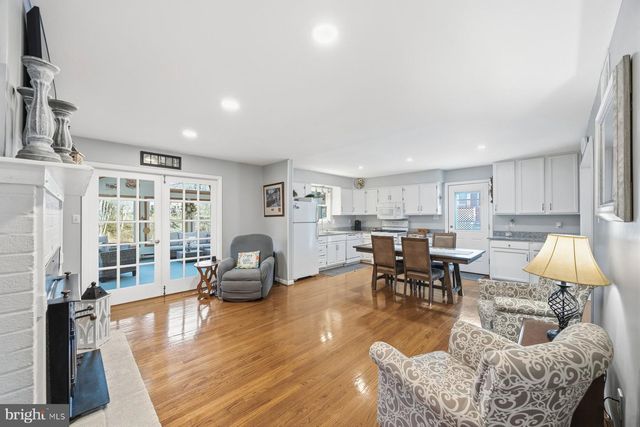 5823 DALE DR, Eldersburg, MD 21784