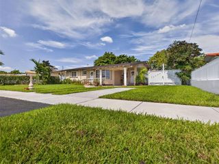 5430 W 4th Lane, Hialeah, FL 33012
