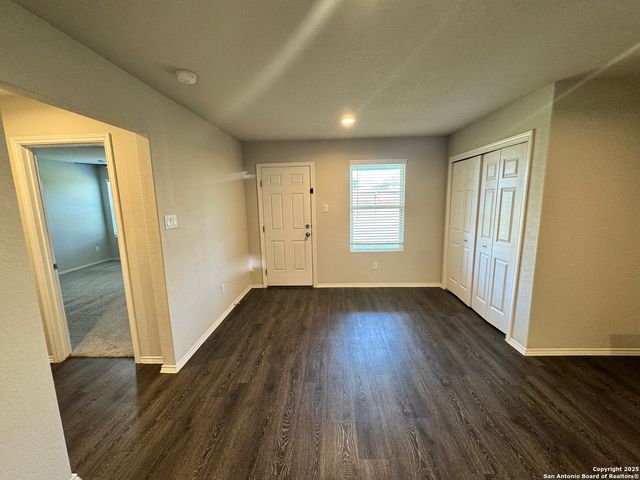 7618 CAPSTONE RDG, San Antonio, TX 78244
