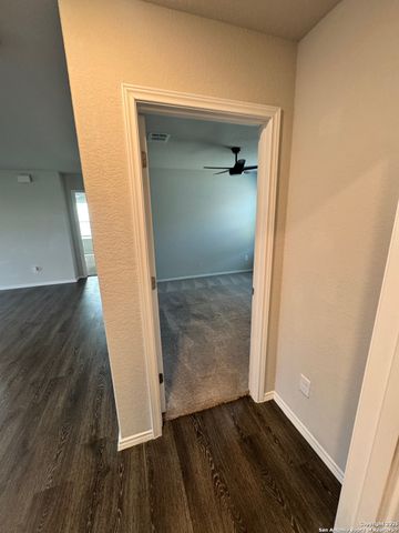 7618 CAPSTONE RDG, San Antonio, TX 78244