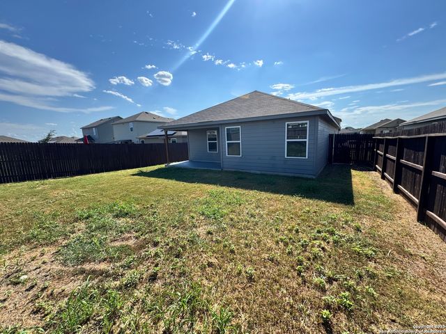 7618 CAPSTONE RDG, San Antonio, TX 78244