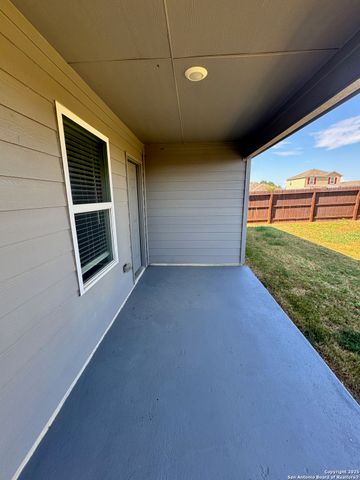 7618 CAPSTONE RDG, San Antonio, TX 78244