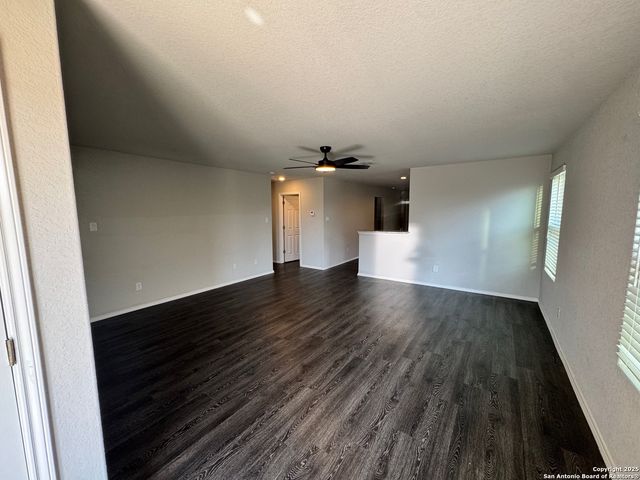 7618 CAPSTONE RDG, San Antonio, TX 78244