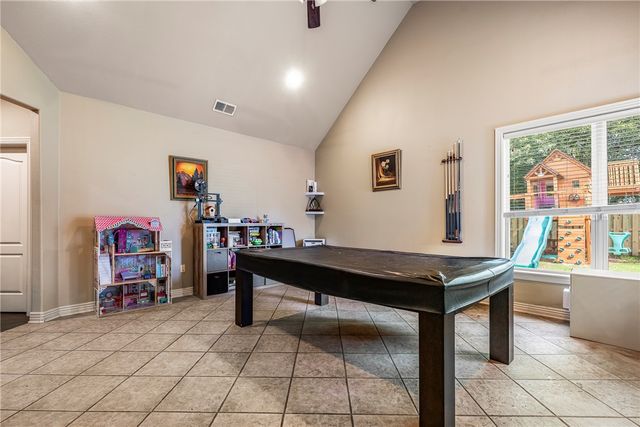 4468 W Lofty Wood Drive, Fayetteville, AR 72704