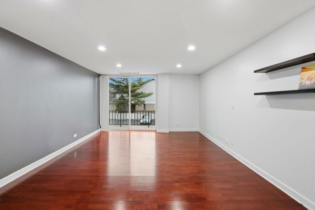 190 S Wood Dale Road 200, Wood Dale, IL 60191