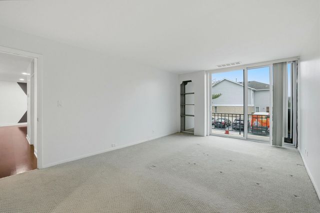 190 S Wood Dale Road 200, Wood Dale, IL 60191