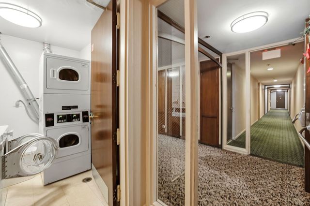 190 S Wood Dale Road 200, Wood Dale, IL 60191