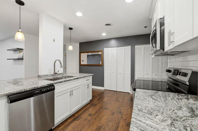 190 S Wood Dale Road 200, Wood Dale, IL 60191