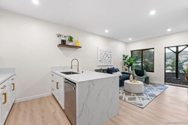 634 Silverbrook Dr, El Cajon, CA 92019