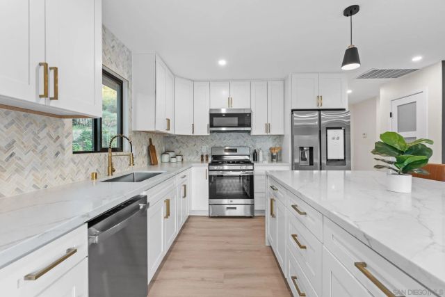 634 Silverbrook Dr, El Cajon, CA 92019