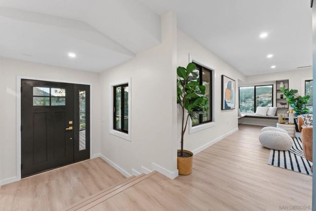 634 Silverbrook Dr, El Cajon, CA 92019