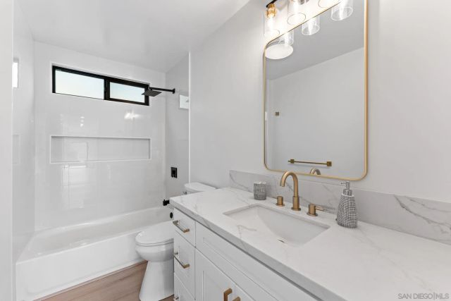 634 Silverbrook Dr, El Cajon, CA 92019