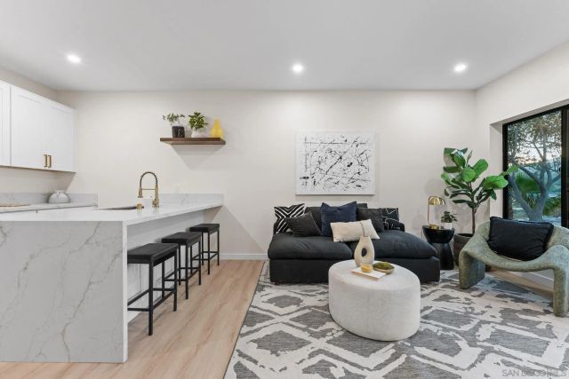 634 Silverbrook Dr, El Cajon, CA 92019