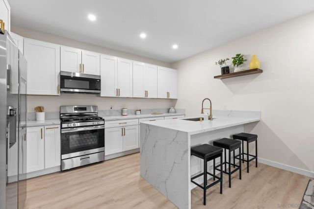 634 Silverbrook Dr, El Cajon, CA 92019