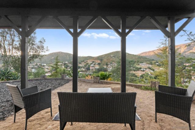 634 Silverbrook Dr, El Cajon, CA 92019