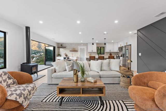 634 Silverbrook Dr, El Cajon, CA 92019