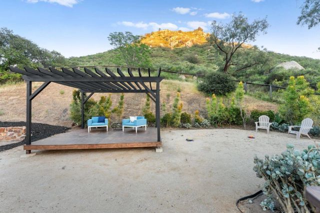 634 Silverbrook Dr, El Cajon, CA 92019