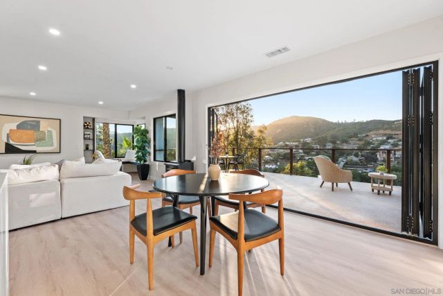 634 Silverbrook Dr, El Cajon, CA 92019