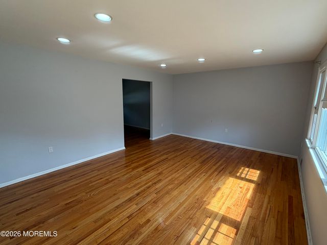1905 Finderne Street, Oakhurst, NJ 07755