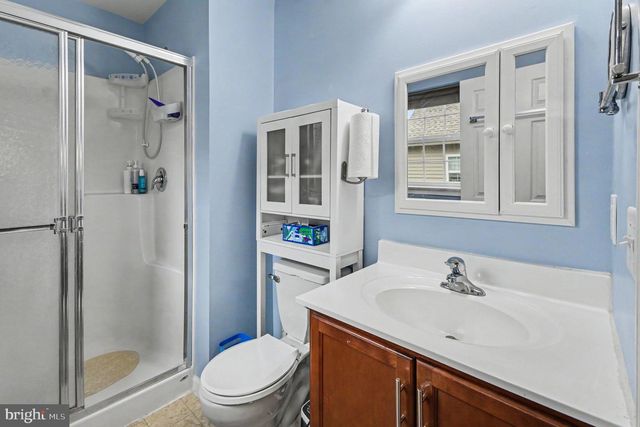 121 N YEINGST DR, Elverson, PA 19520