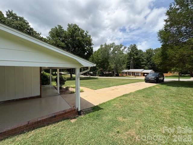 5406 CANTERBURY Road, Patterson Springs, NC 28152