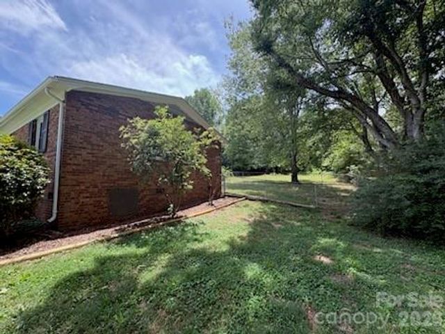 5406 CANTERBURY Road, Patterson Springs, NC 28152