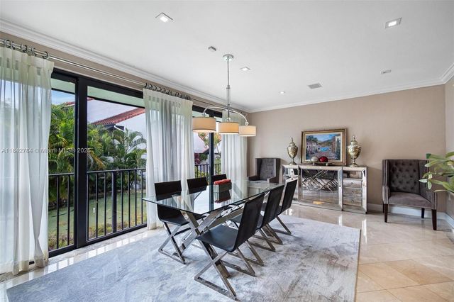 2000 S Bayshore Dr 69, Miami, FL 33133