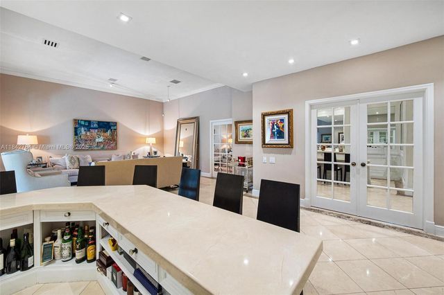 2000 S Bayshore Dr 69, Miami, FL 33133