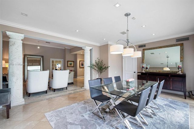 2000 S Bayshore Dr 69, Miami, FL 33133