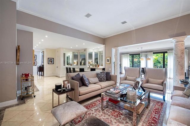 2000 S Bayshore Dr 69, Miami, FL 33133