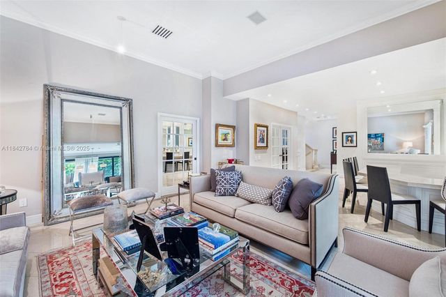 2000 S Bayshore Dr 69, Miami, FL 33133